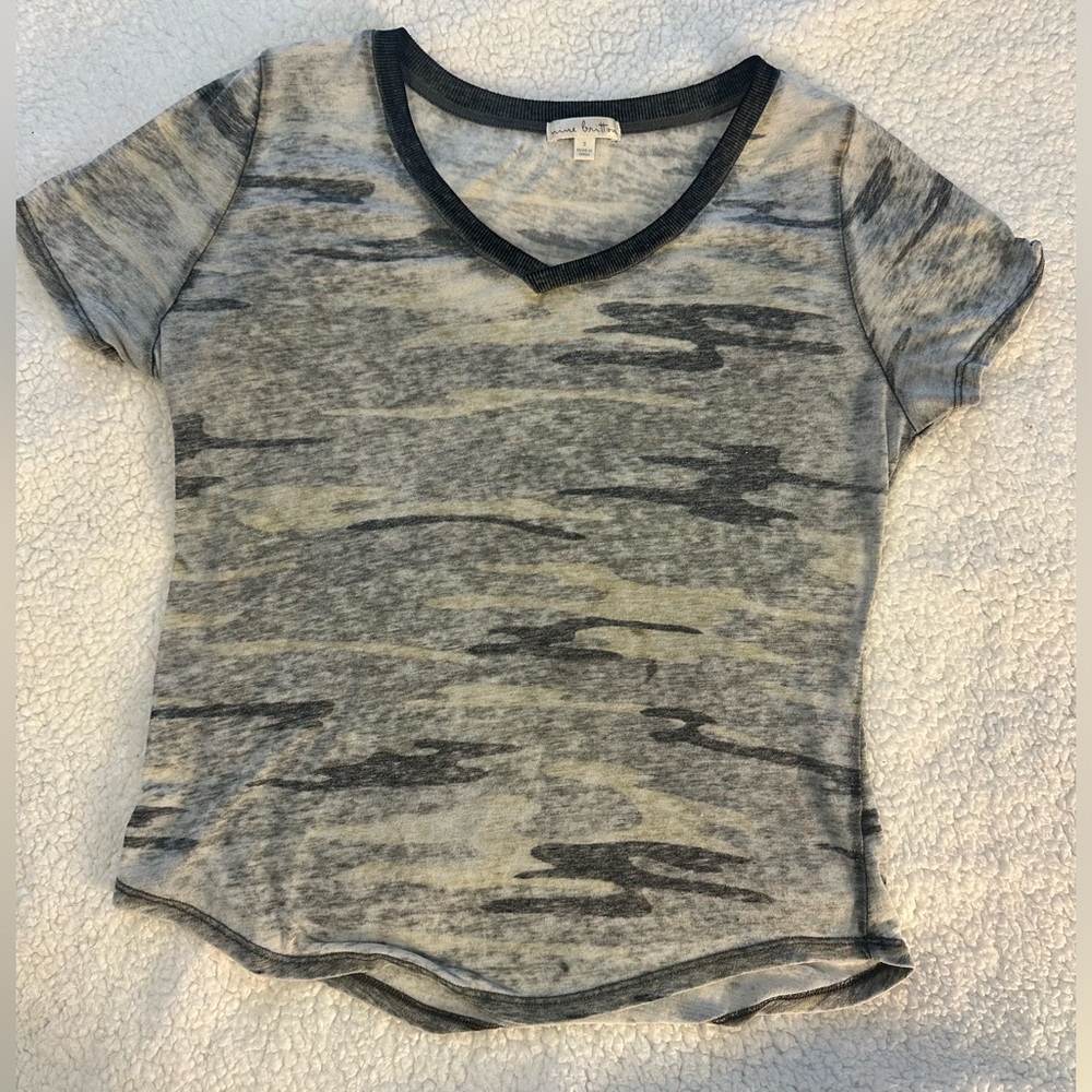 Women’s Nine Britton SMALL camouflage shirt